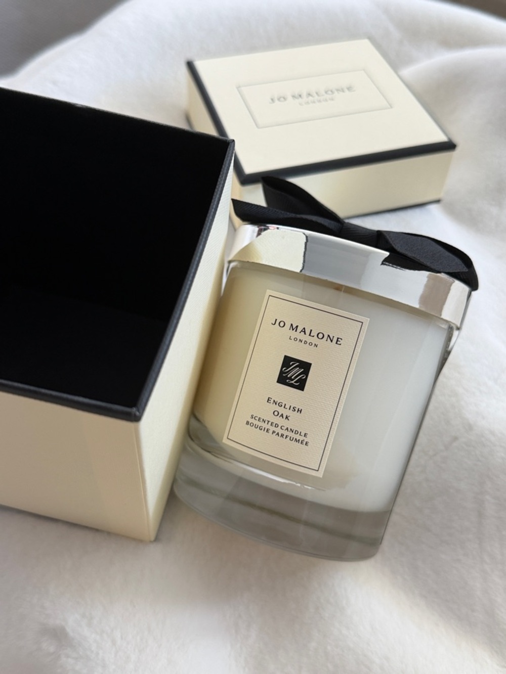 Jo Malone Cream & Black English Oak Candle Without Box - brand new